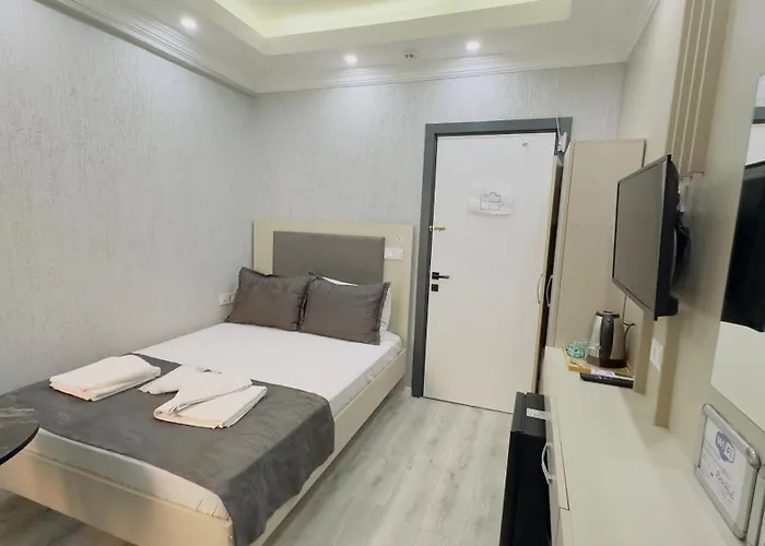 La Mer Old City Hotel